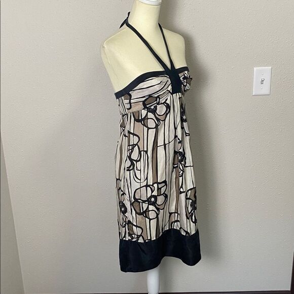 BCBGMaxAzria 100% Silk Floral Halrer Top Mini Party Dress Women's Size 4 - Picture 8 of 15